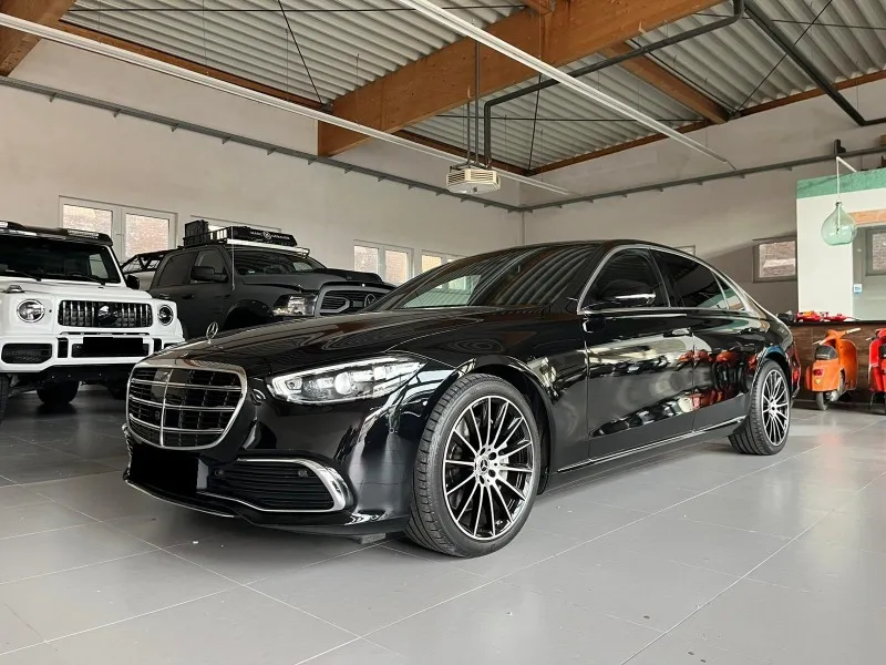 Mercedes-Benz S 400 d Long 4Matic Image 1