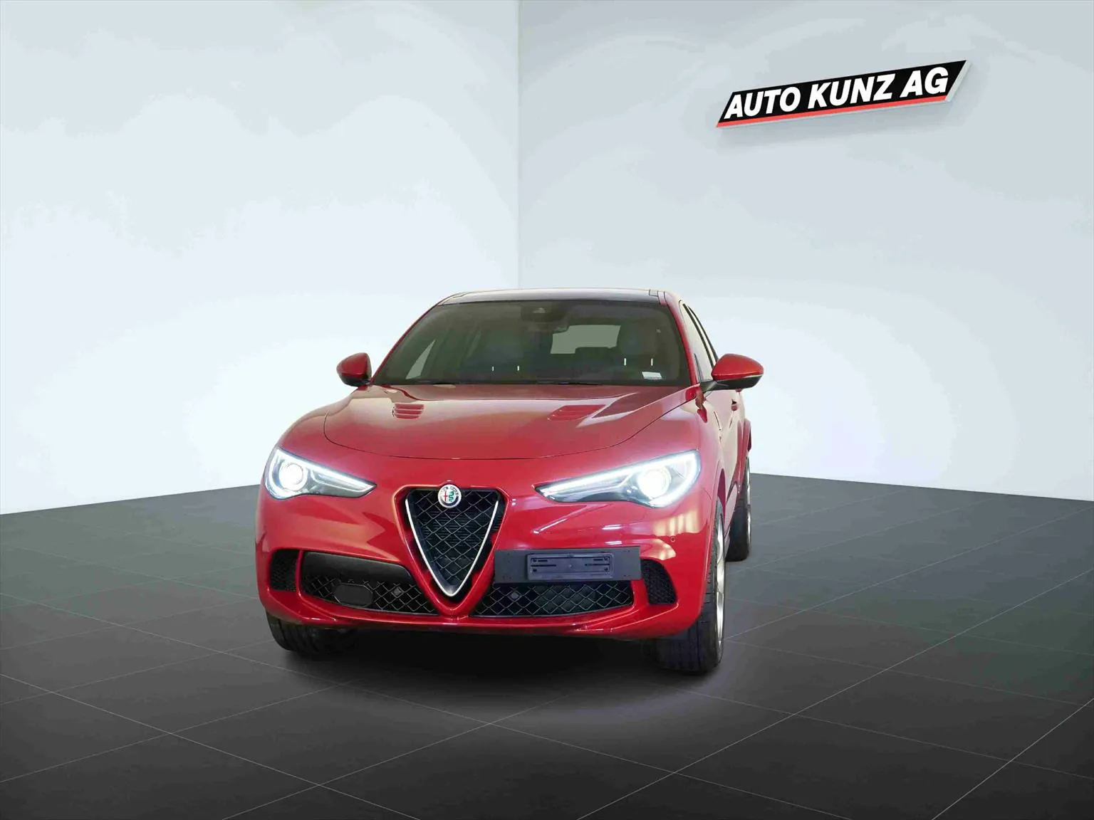 Alfa Romeo Stelvio 2.9 V6 Quadrifoglio Q4 V6 Quadrifoglio Q4  Image 3