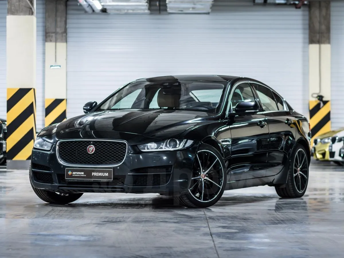 Jaguar XE Image 2