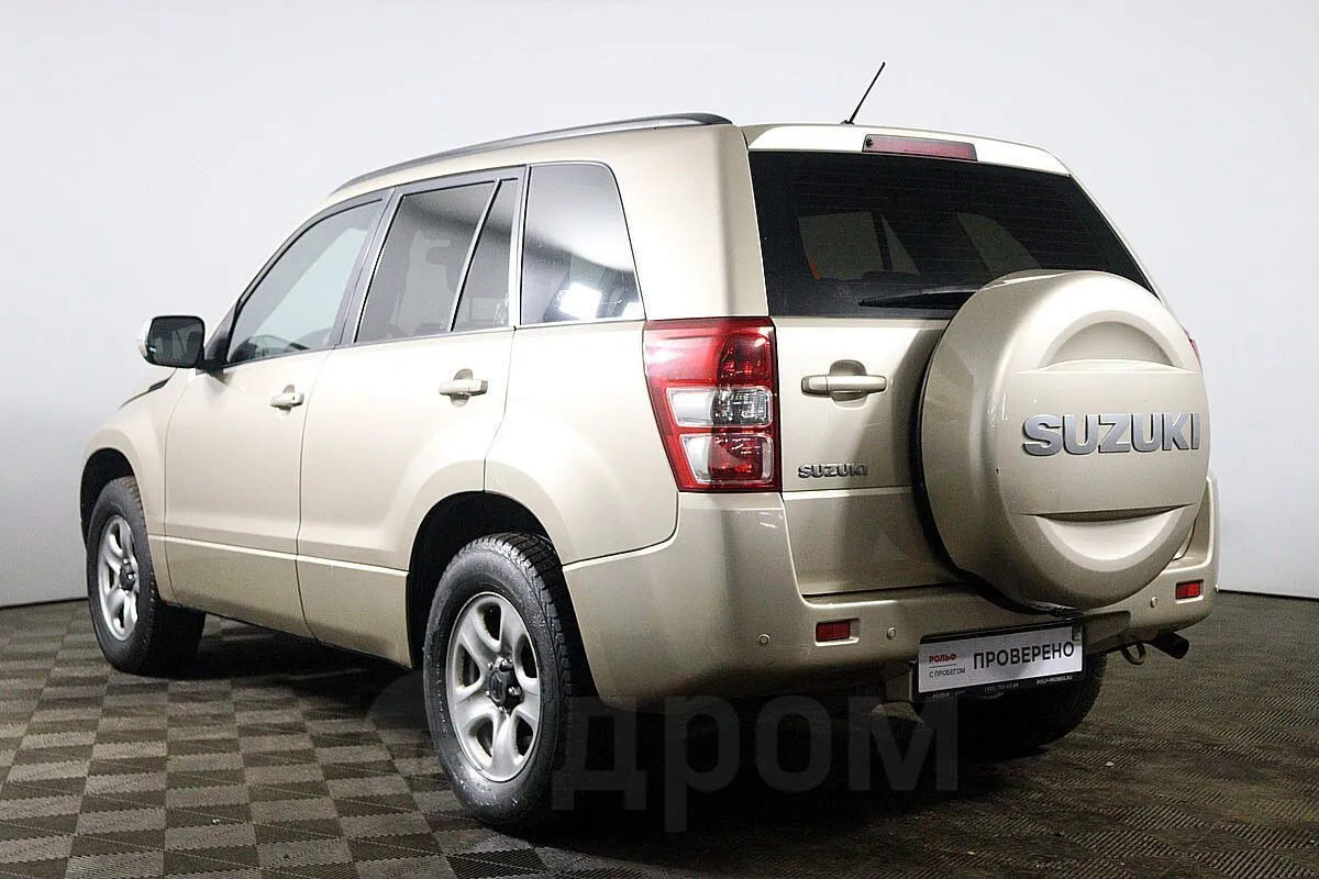 Suzuki Grand Image 7